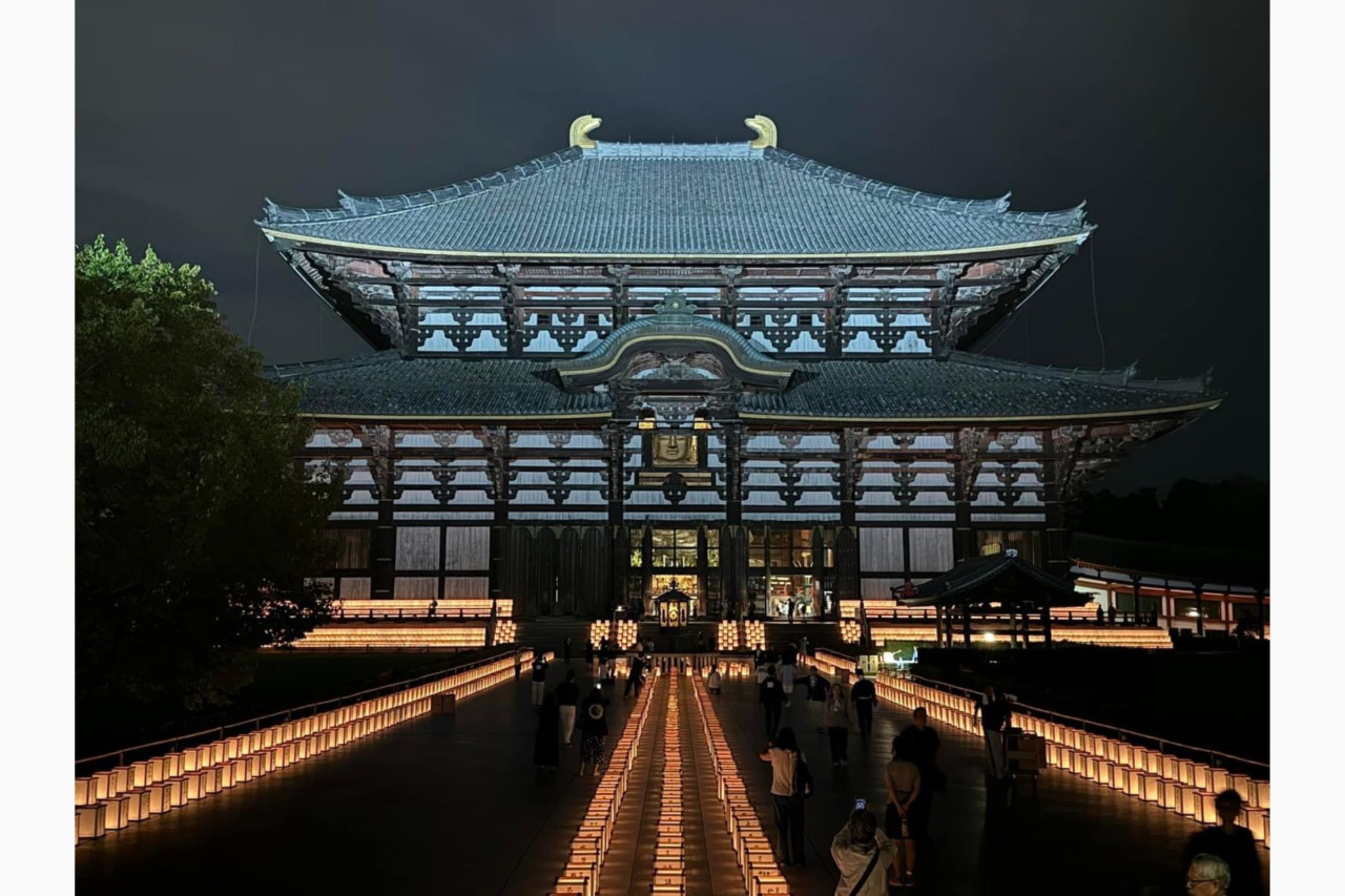 万灯供養会/東大寺大仏殿