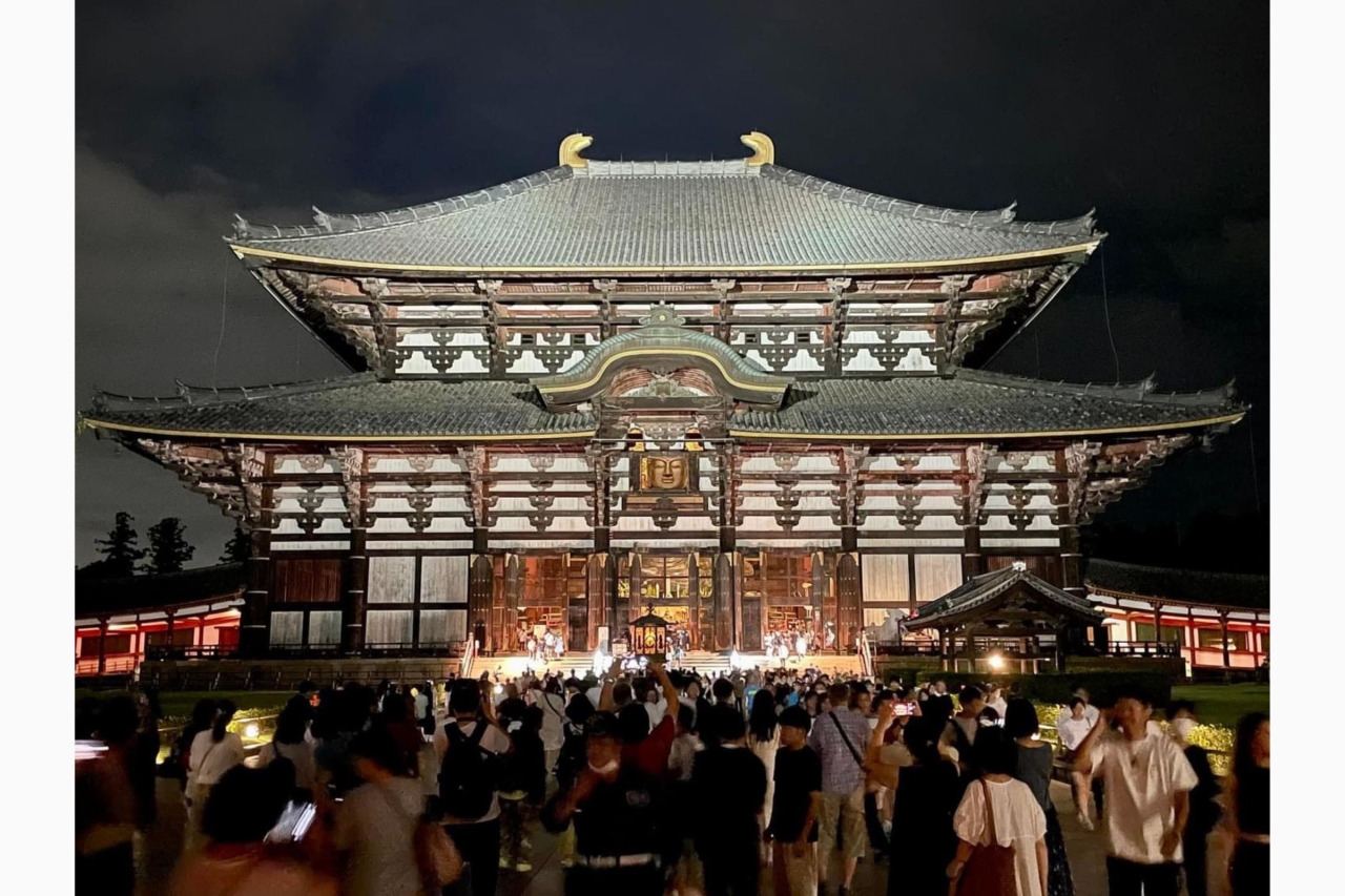 大仏殿夜間参拝/東大寺大仏殿